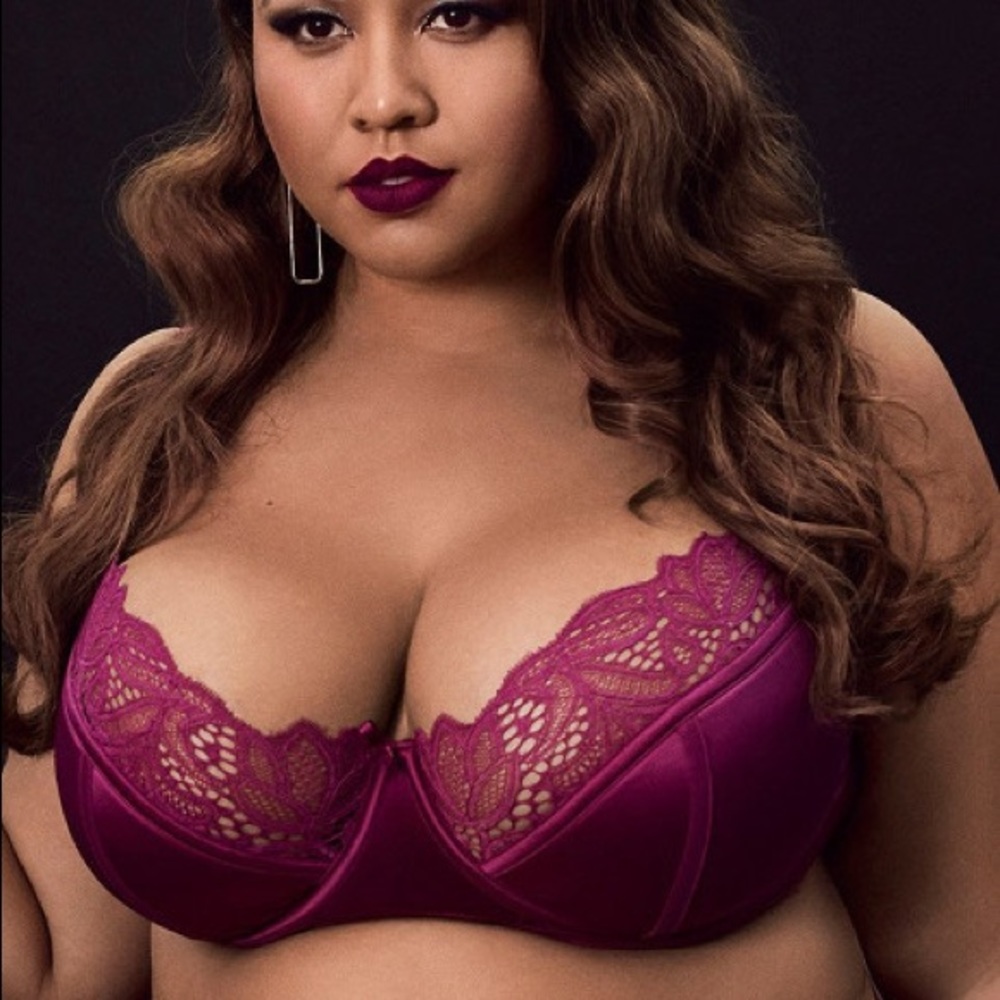 40G 🍒 Gabi Fresh x Playful Promises Satin and Lace Bra - Cerise cherry